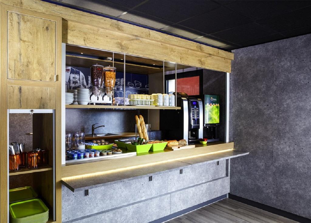 Ibis Budget Brignoles Provence Bagian luar foto