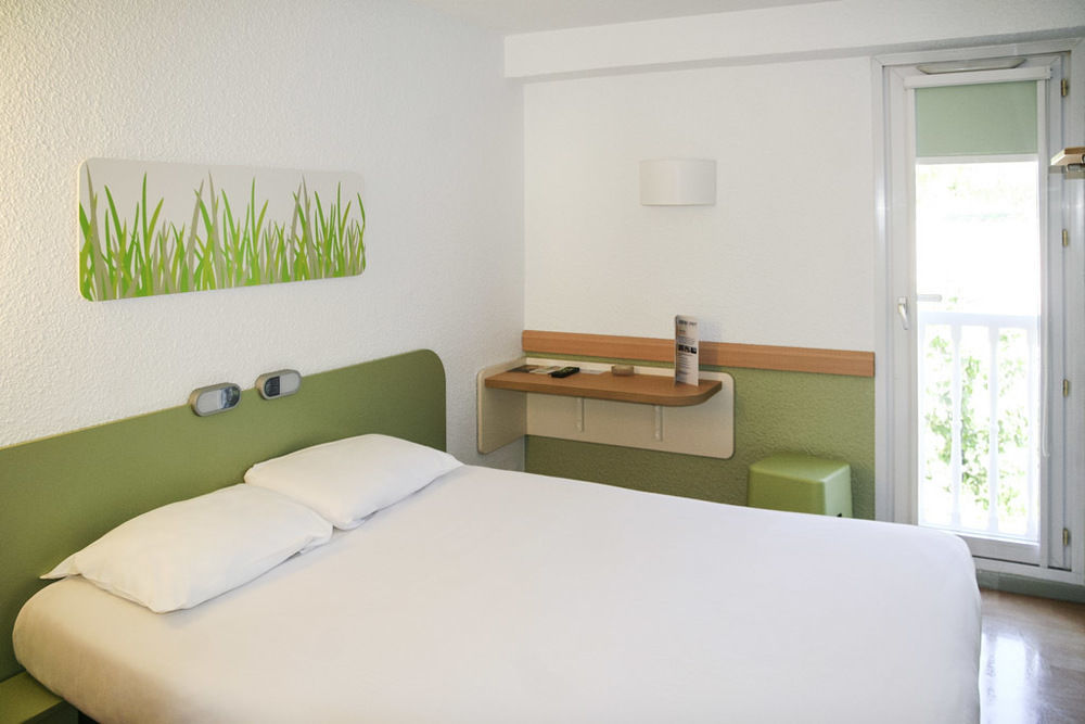Ibis Budget Brignoles Provence Bagian luar foto