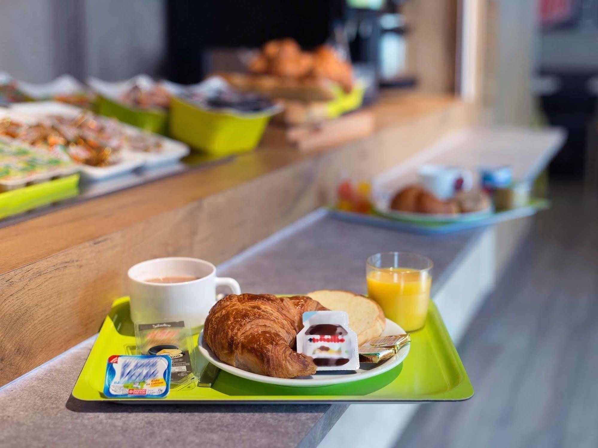 Ibis Budget Brignoles Provence Bagian luar foto