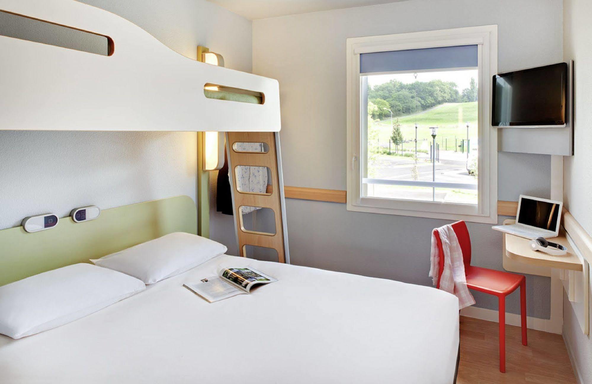 Ibis Budget Brignoles Provence Bagian luar foto